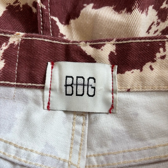 BDG Urban Outfitters Size 26 High & Wide Jean Cow Print - Picture 8 of 8